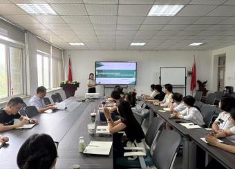 聚焦青年教师职业素养提升 艺术学院举办专题培训会