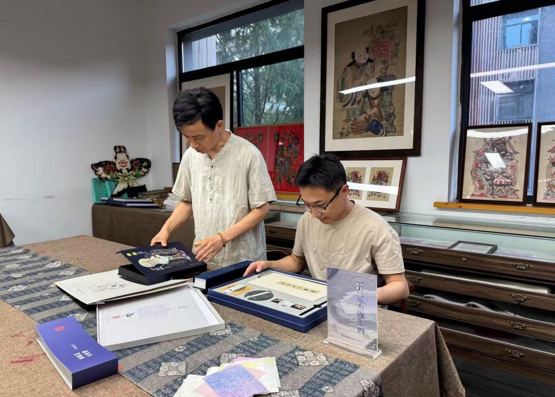深耕产业一线 赋能美育教学 ——美术系教师赴安徽徽燕文化发展有限公司开展暑期企业社会实践